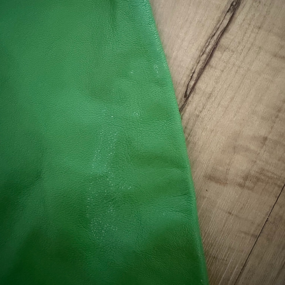 Green Vintage Soft Matte Leather Women's Mini Skirt - Picture 8 of 11